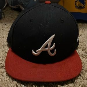 New Era Braves fitted hat. size 7 1/8